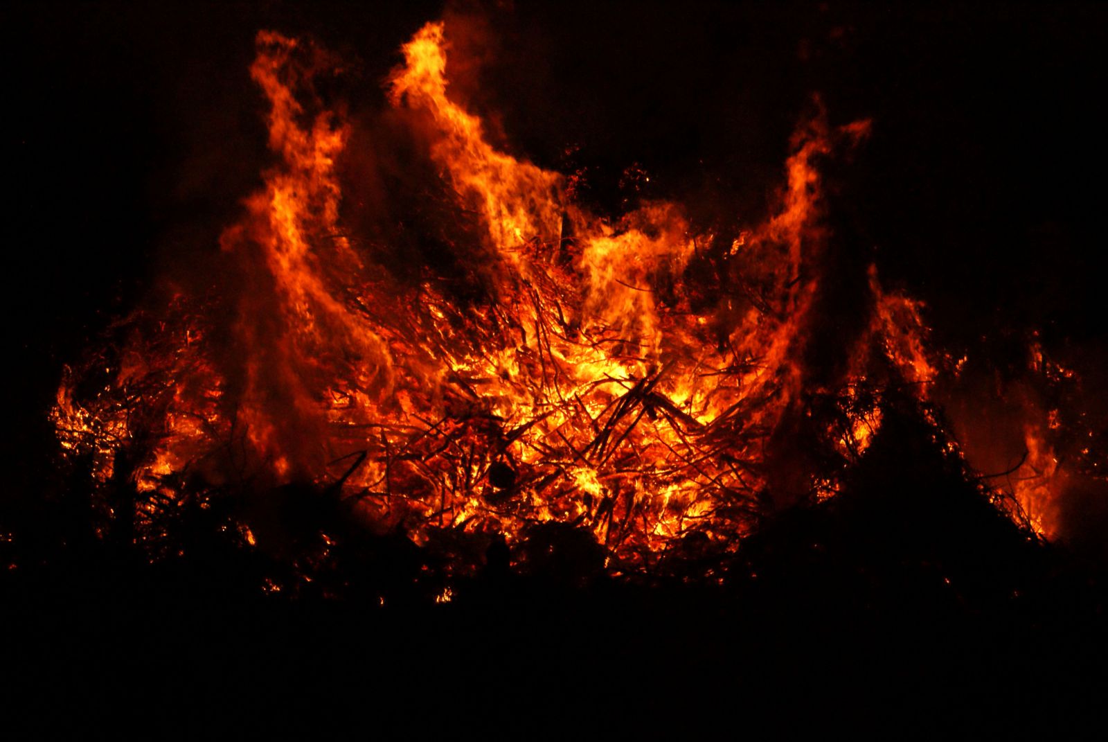 2019 04 20 Osterfeuer Zeven