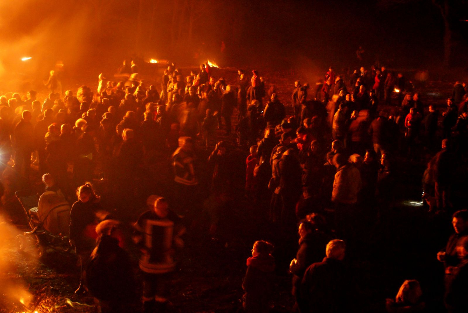 2019 04 20 Osterfeuer Zeven1